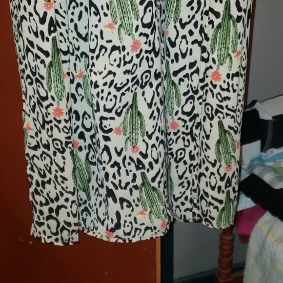 BERRY AND CREAM FULL LENGTH DUSTER SIZE L - Picture 2 of 7